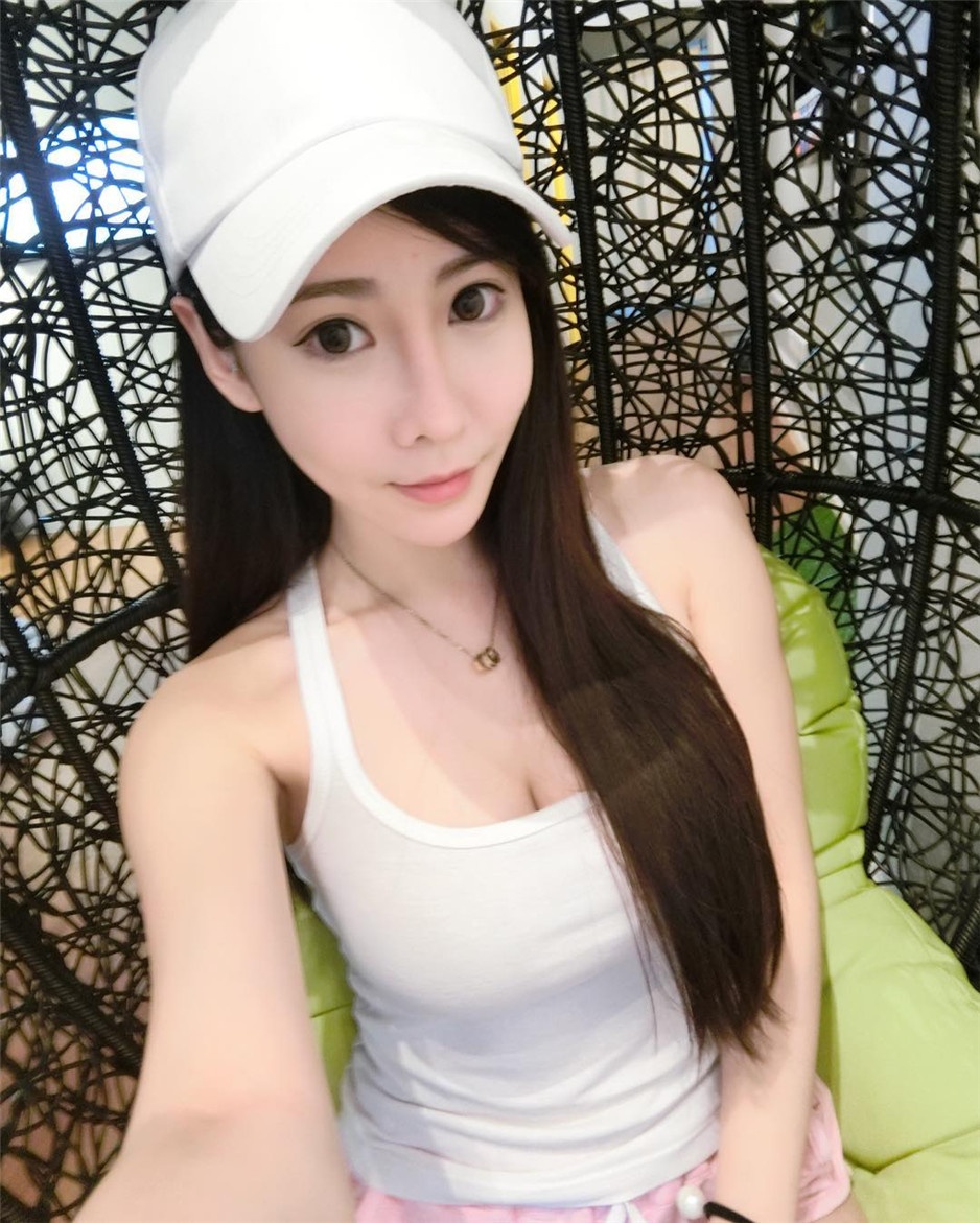 性感熟女melody湿身迷人浴室写真