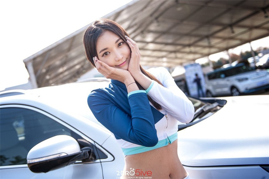 韩国可爱美女文架景户外清纯照片