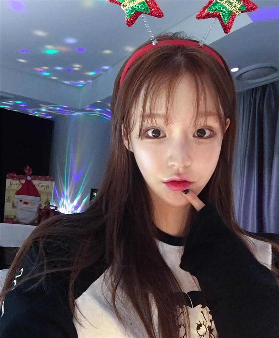 韩国美女模特杨晋超清自拍图片