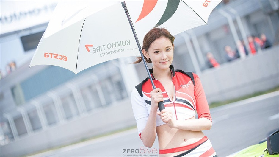 韩国可爱美女文架景户外清纯照片