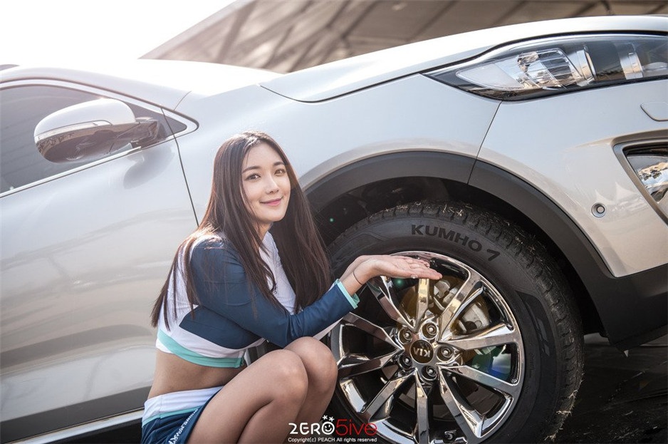 韩国可爱美女文架景户外清纯照片