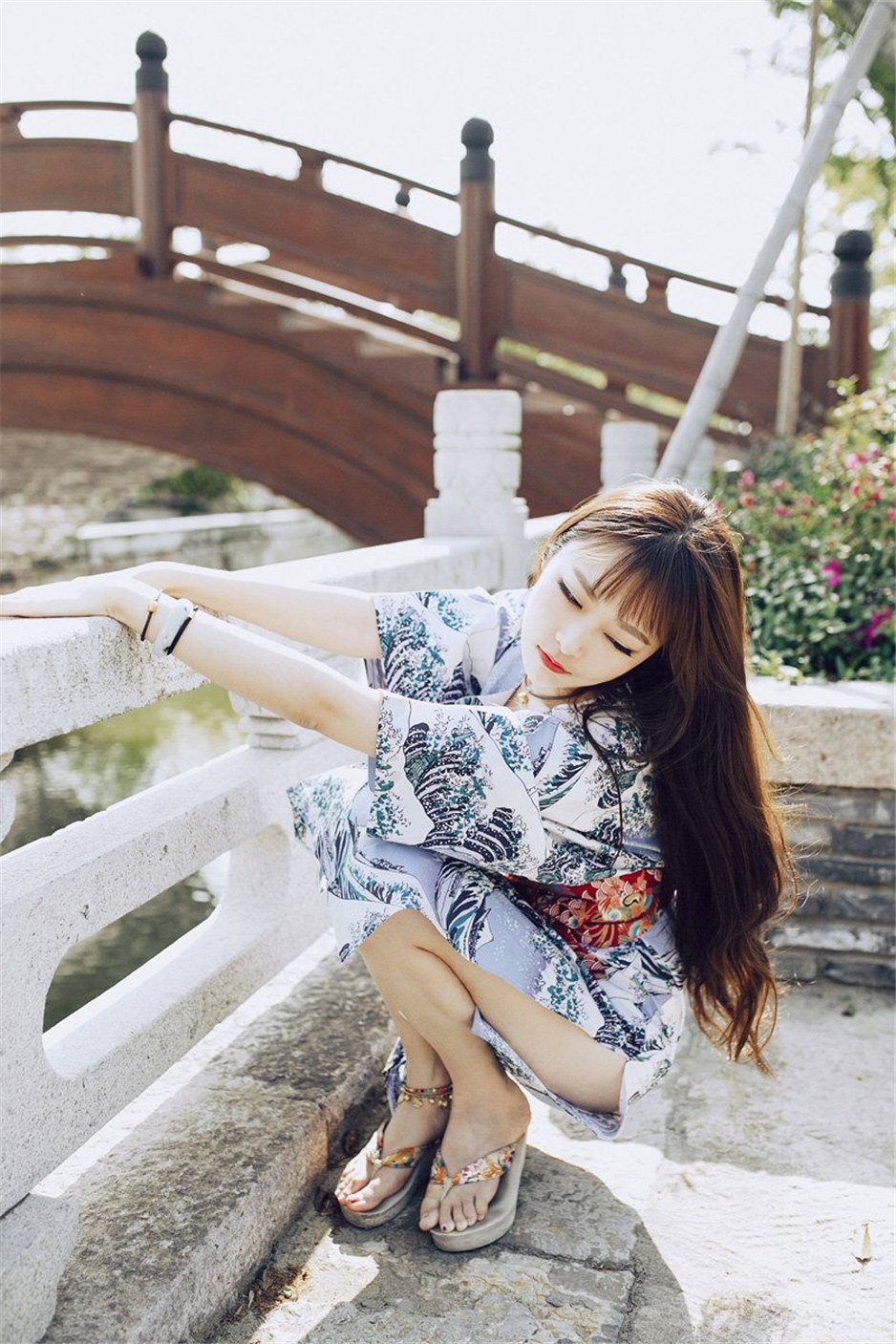 清纯嫩模吴嘉宝浴室内衣私房诱惑写真