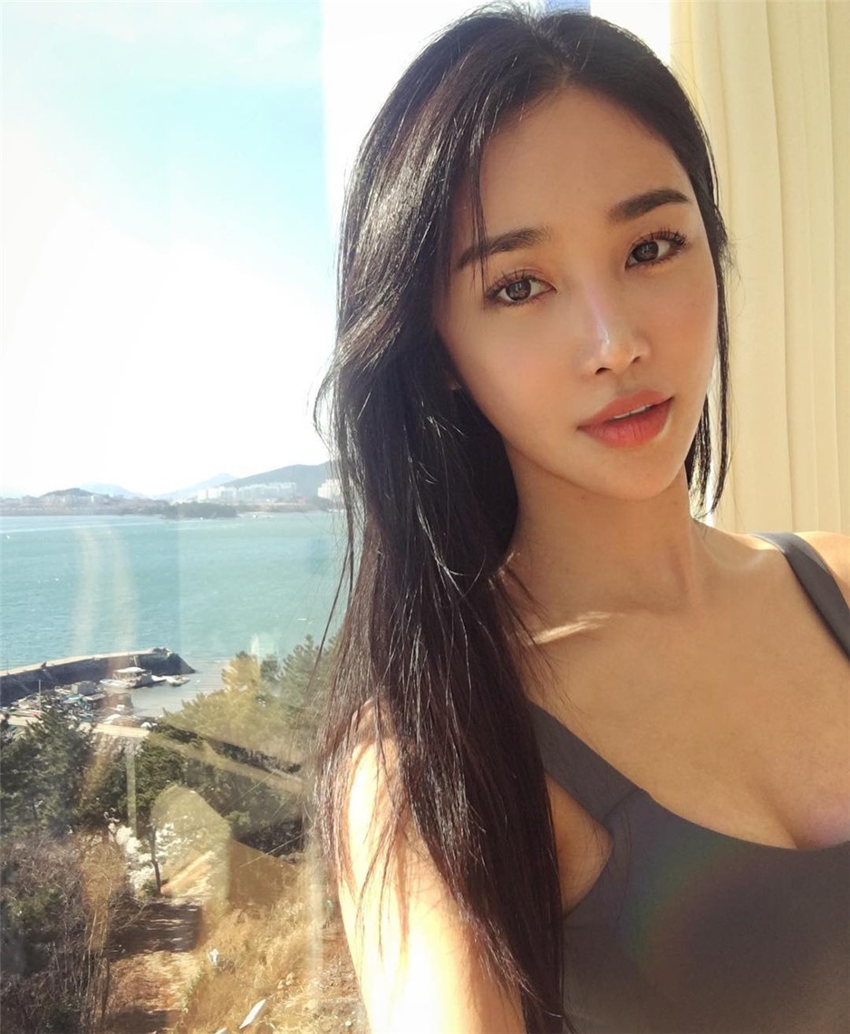 韩国气质美女模特Jess性感生活照