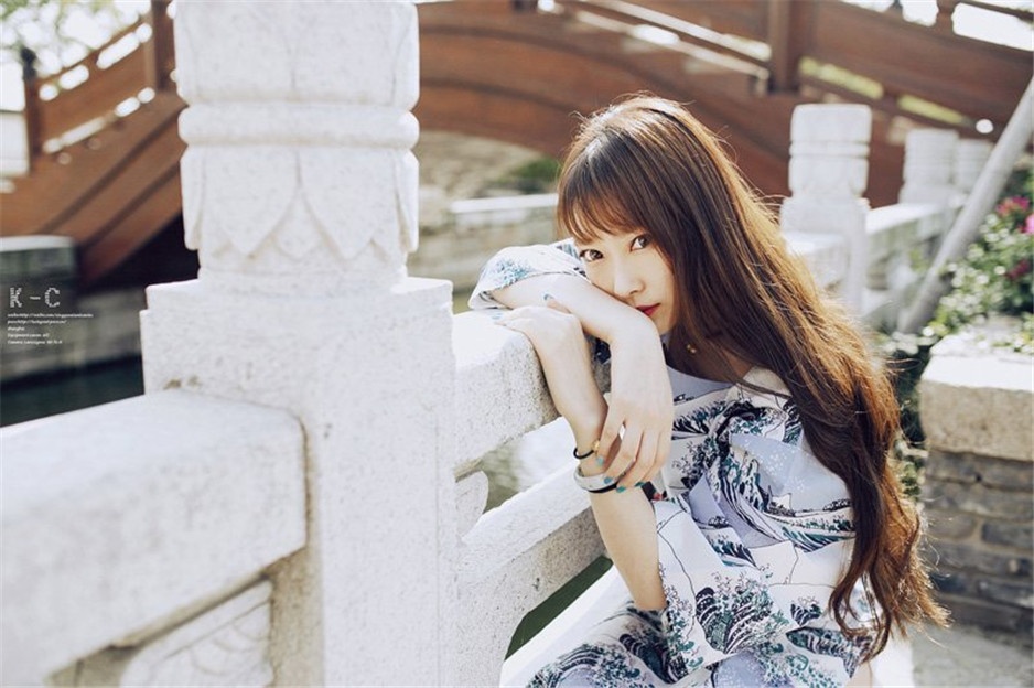 清纯嫩模吴嘉宝浴室内衣私房诱惑写真