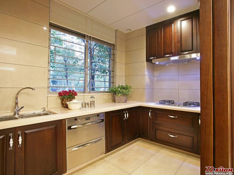 大户型敞开式厨房现代风格装修图