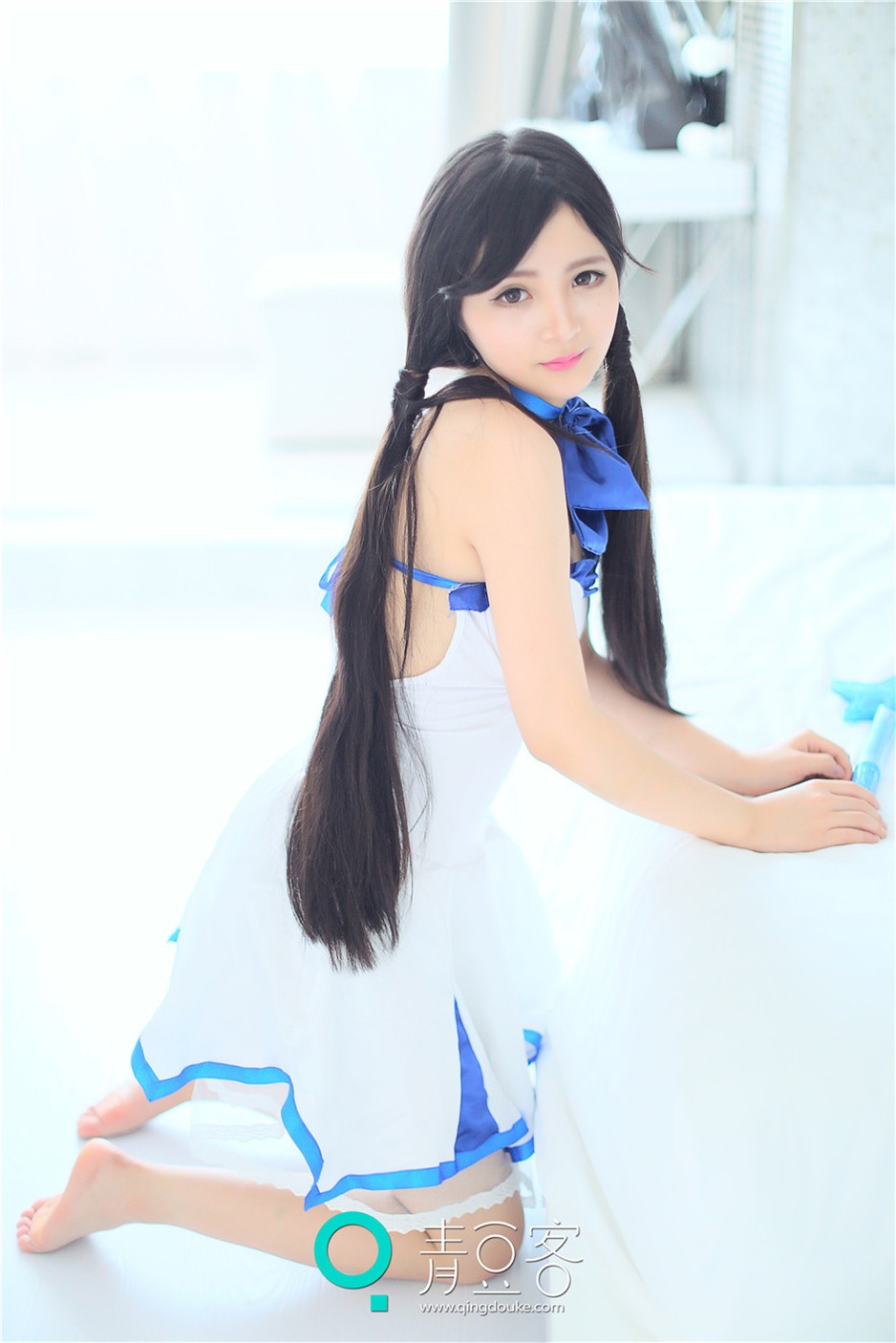 可爱的双马尾妹子陆狸Chris高清写真