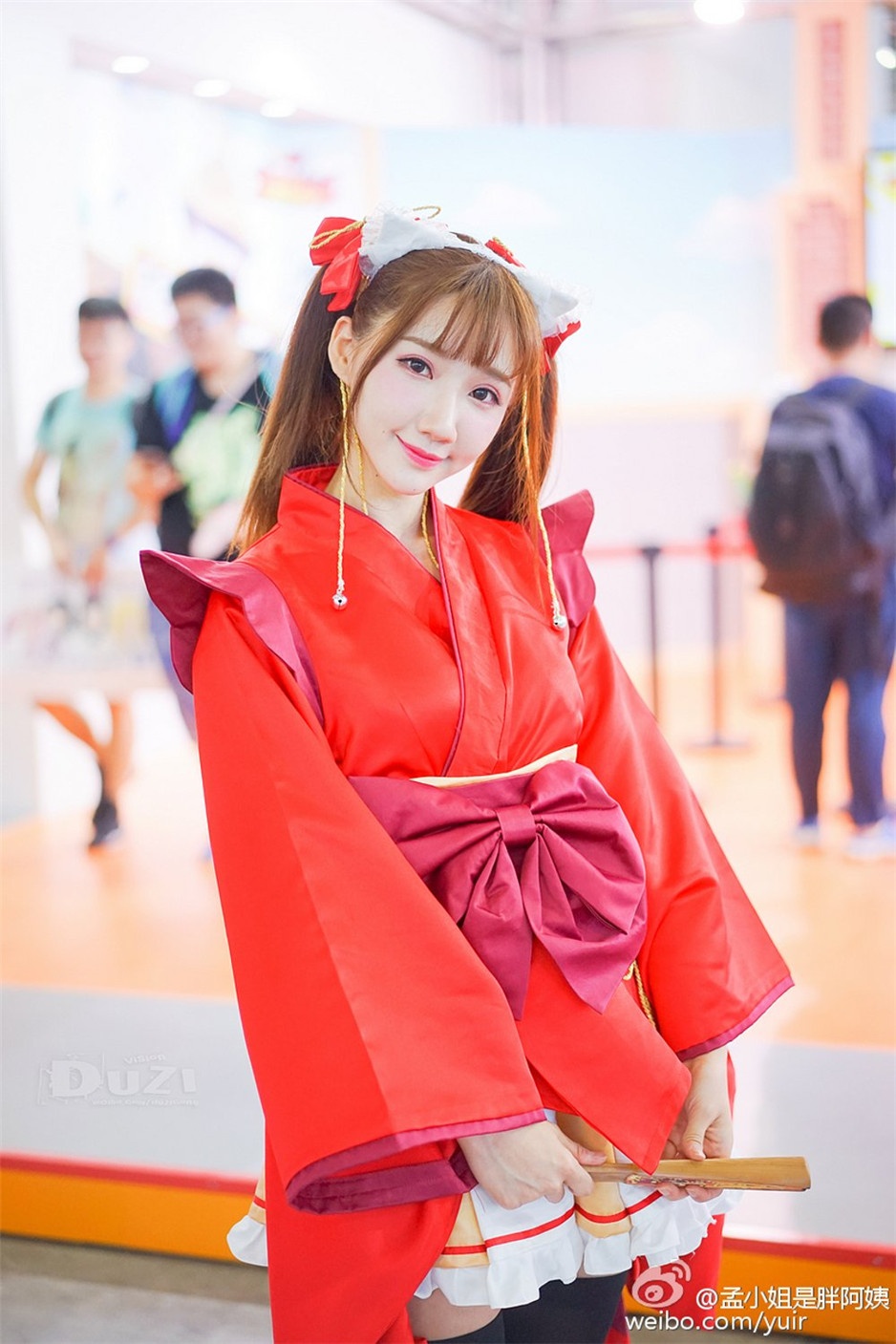 清纯校花孟晓蓉Yuri个性甜美私房照