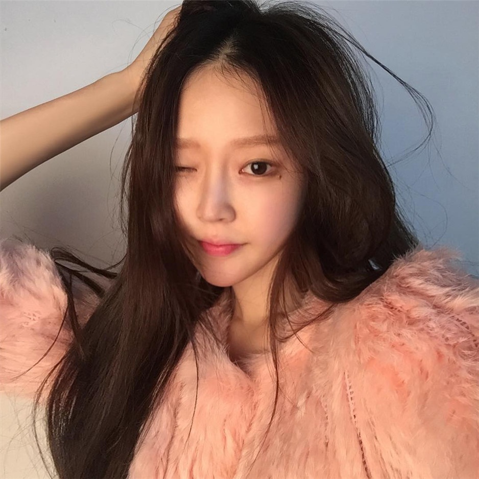 韩国美女模特杨晋超清自拍图片