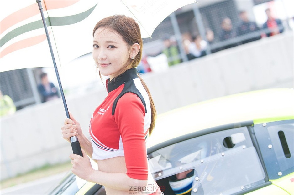 韩国可爱美女文架景户外清纯照片