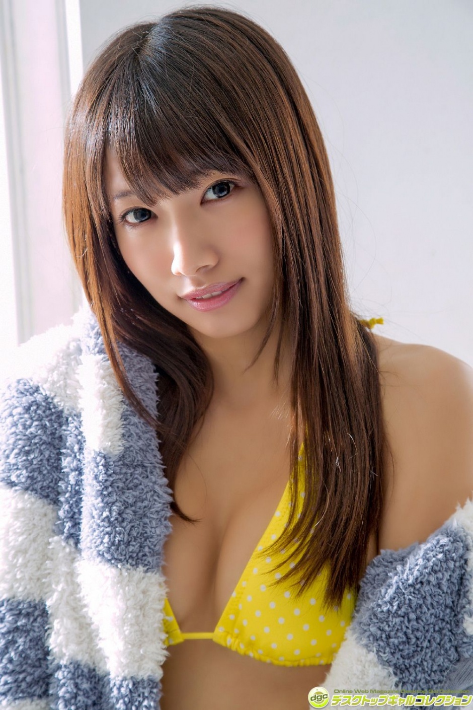 日本女演员为近安奈性感摄影图片