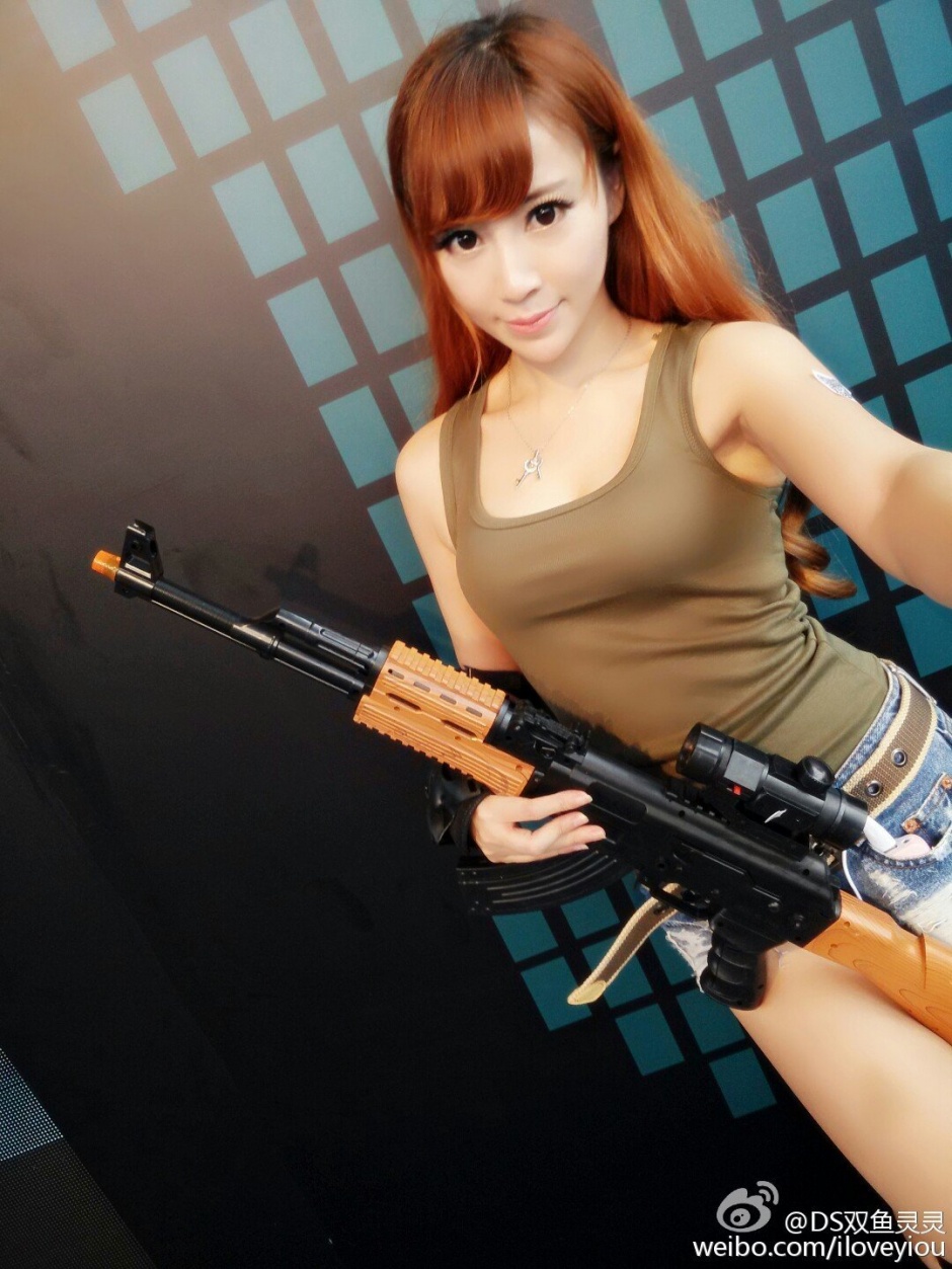 高颜值美女陈馨瑶养眼写真图片