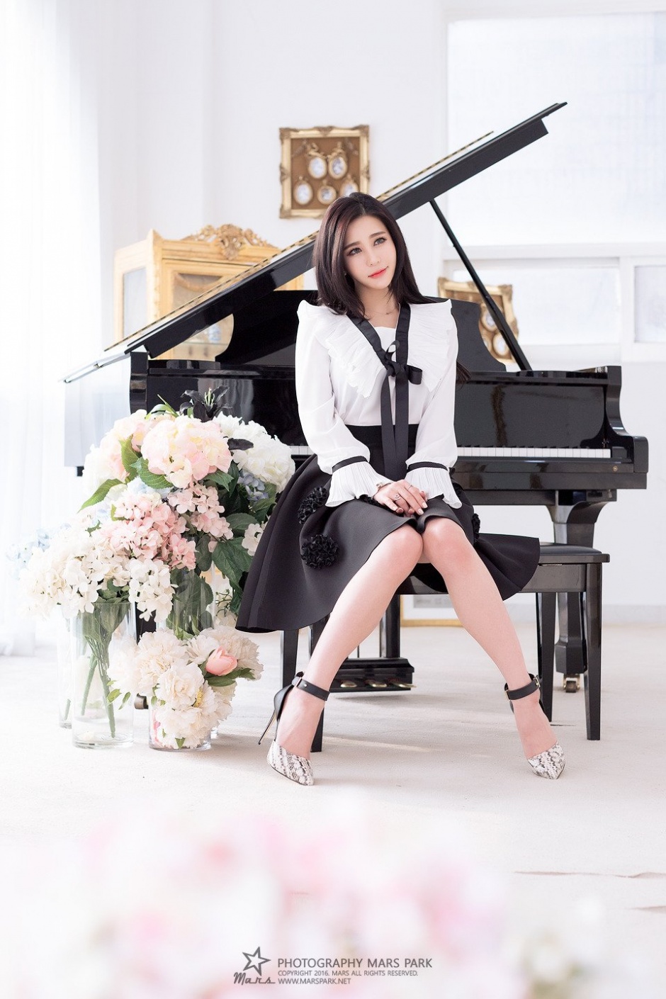 韩国气质美女朴秀京养眼写真图片