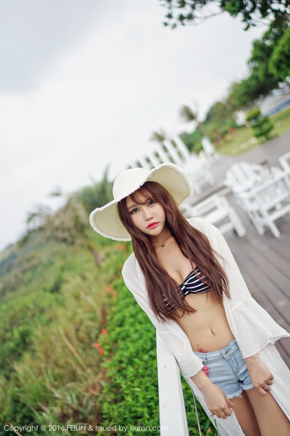 小清新美女Milk楚楚比基尼图片集锦