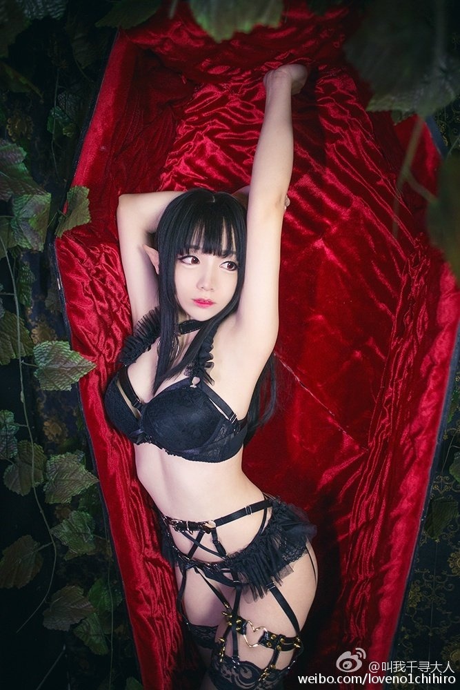 人气Coser美女Chihiro-千寻微博性感写真