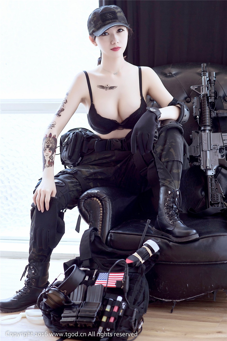 推女神美女展如私房内衣写真火辣十足