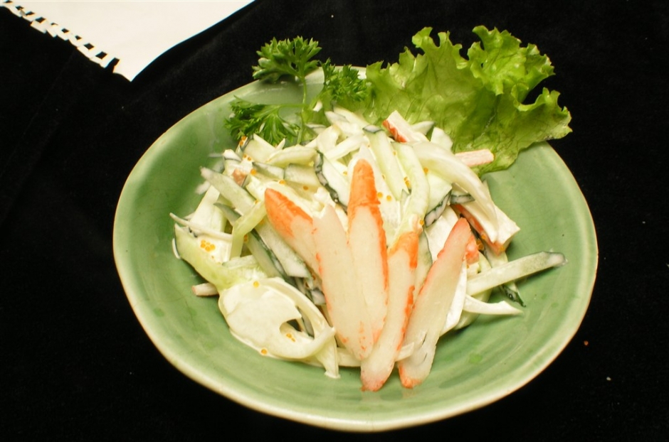 日式海藻沙拉图片 西红柿和金枪鱼沙拉日式韩式美食素材图片