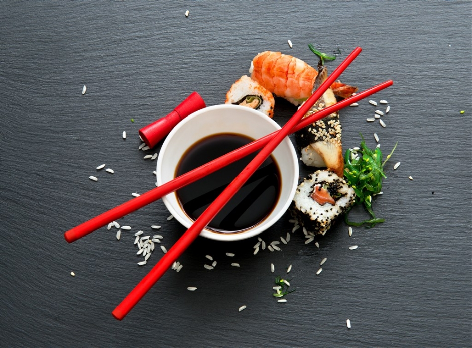 三文鱼芒果寿司图片 美味的三文鱼寿司高清素材图片