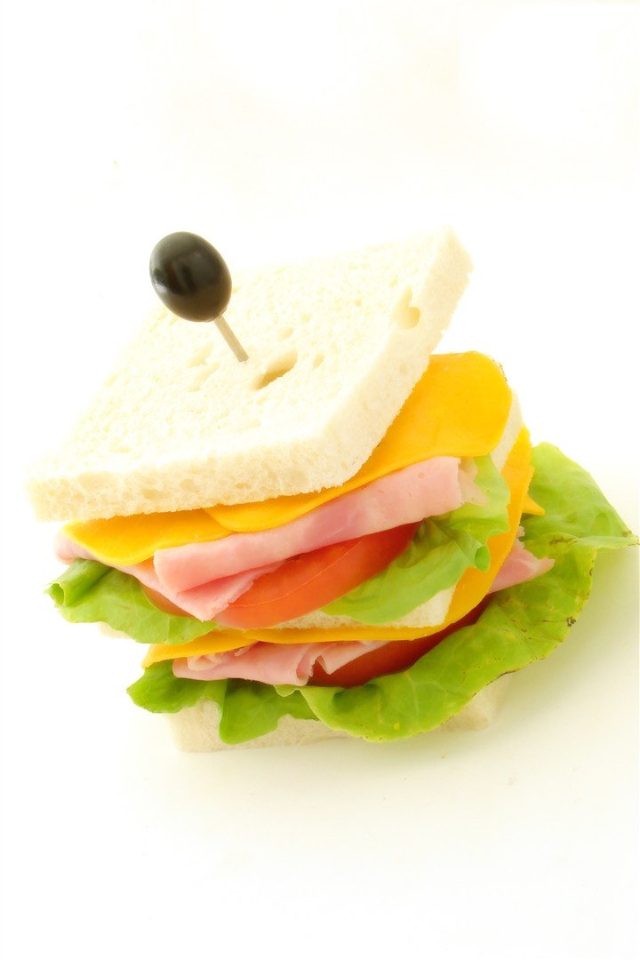 三明治图片 砧板上的三明治与甜菜摄影高清图片