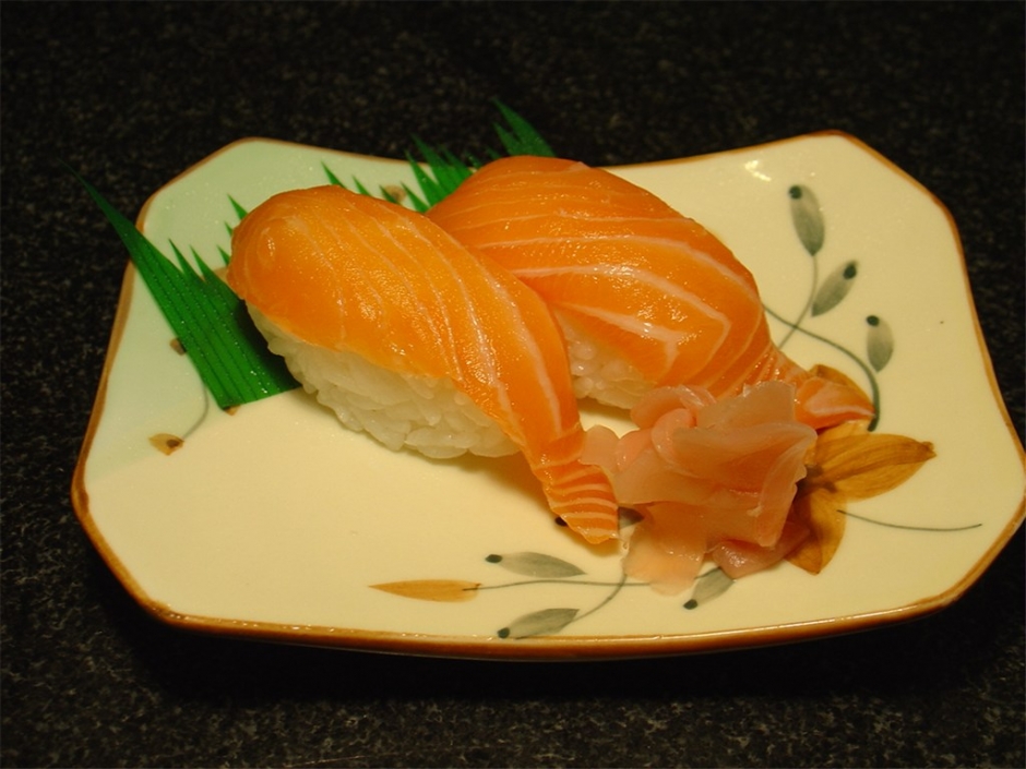 三文鱼小卷寿司图片  二日式韩式美食素材图片