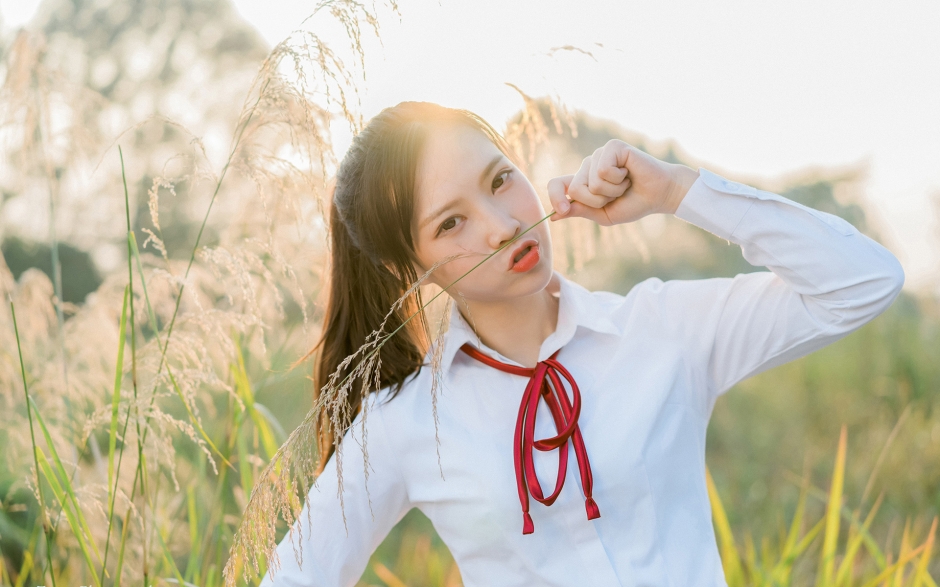 日系女学生可爱文艺写真桌面壁纸