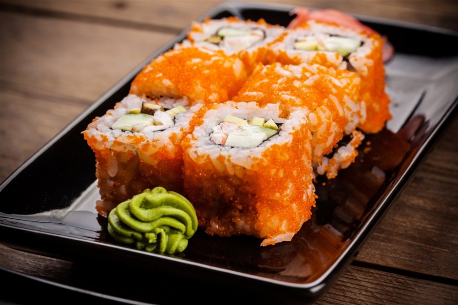 三文鱼加州卷寿司图片 三文鱼寿司韩式美食素材图片