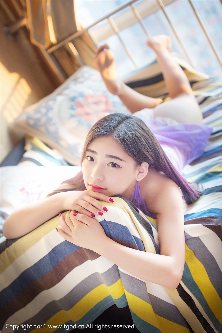 推女神美女模特萌萌私房睡衣写真美臀诱人