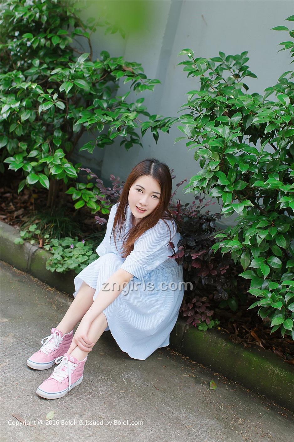 [Kimoe激萌文化]嫩模沈欣雨街拍写真清纯迷人