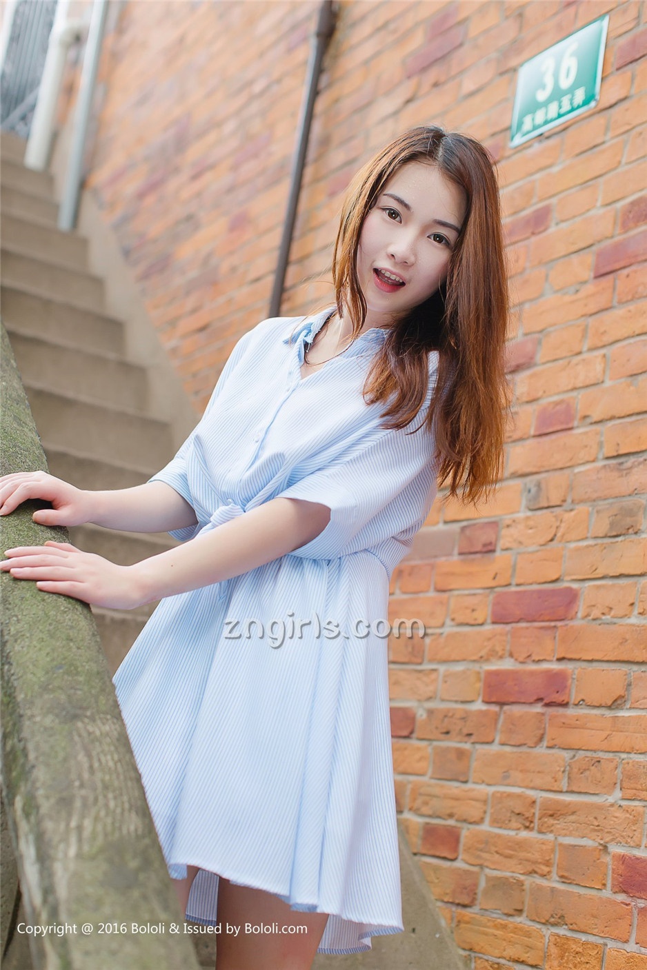 [Kimoe激萌文化]嫩模沈欣雨街拍写真清纯迷人