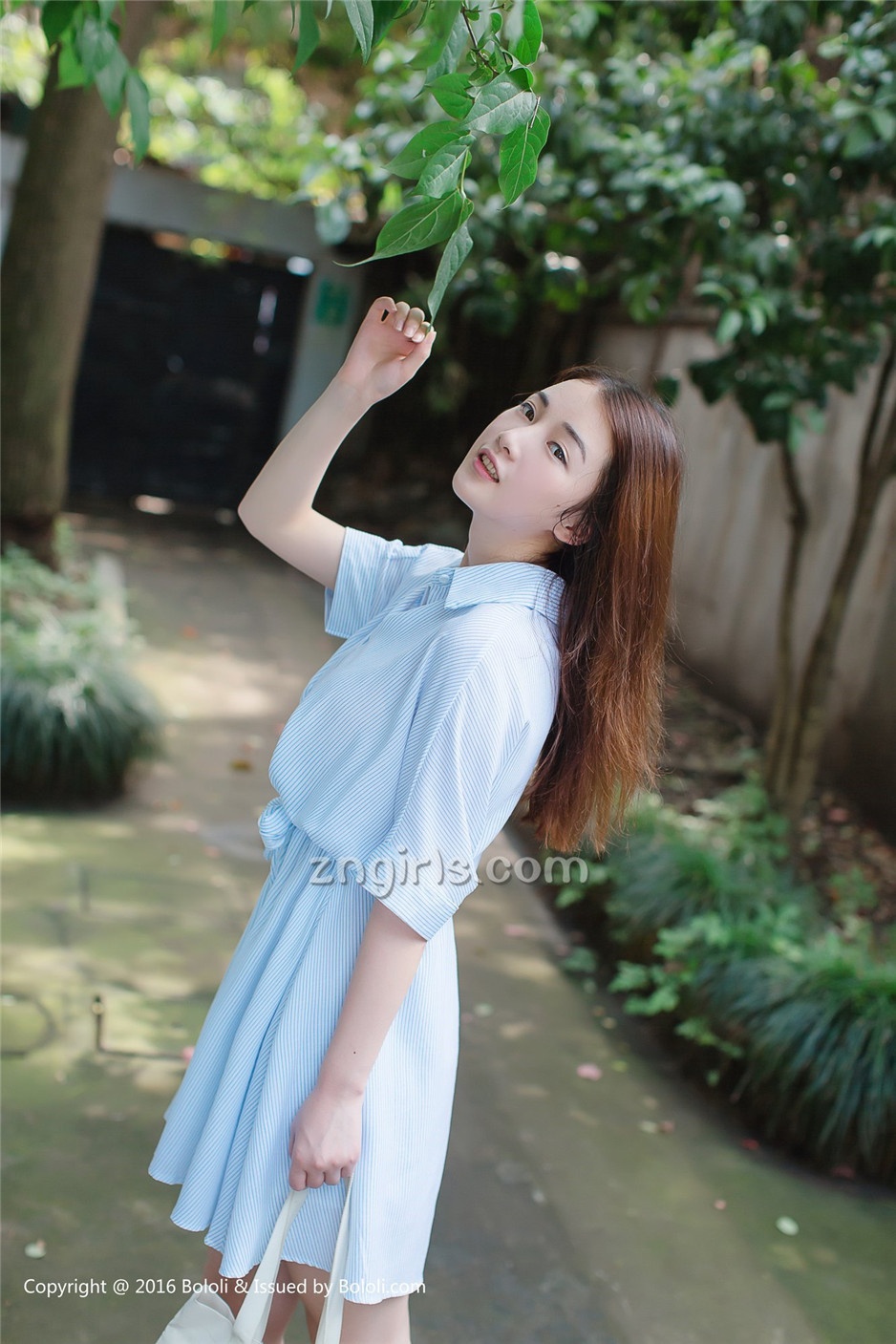 [Kimoe激萌文化]嫩模沈欣雨街拍写真清纯迷人