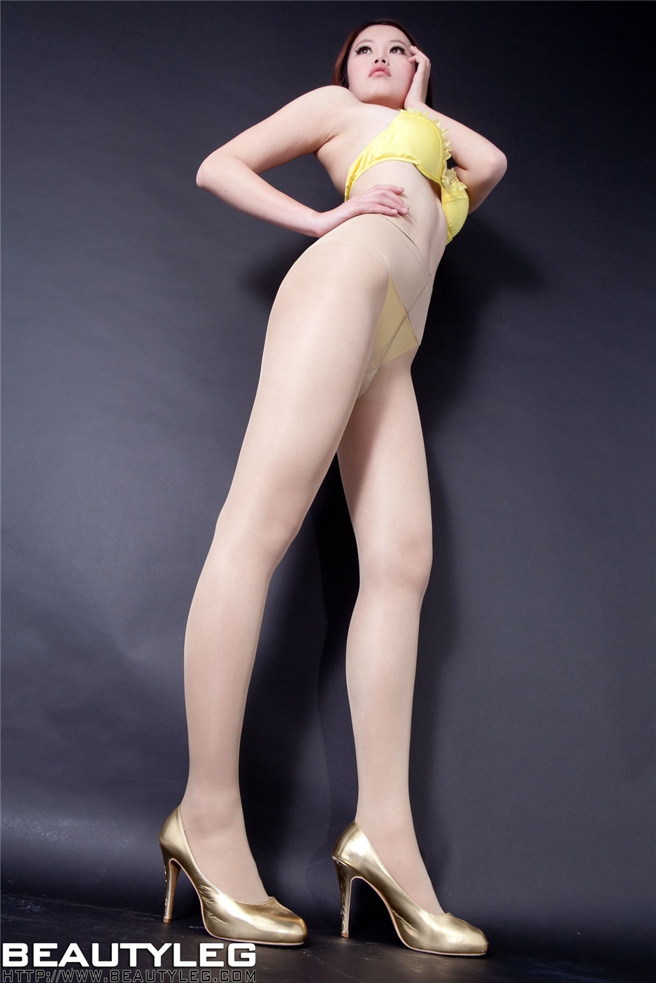 台湾beautyleg腿模Stacy内衣写真美腿迷人