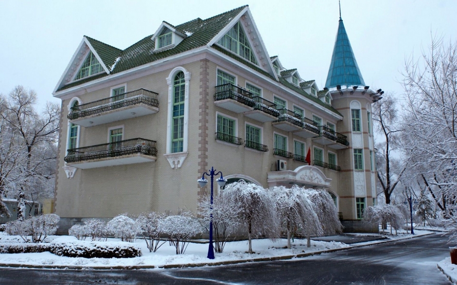 哈尔滨雪景高清图片 哈尔滨唯美雪景高清电脑桌面壁纸