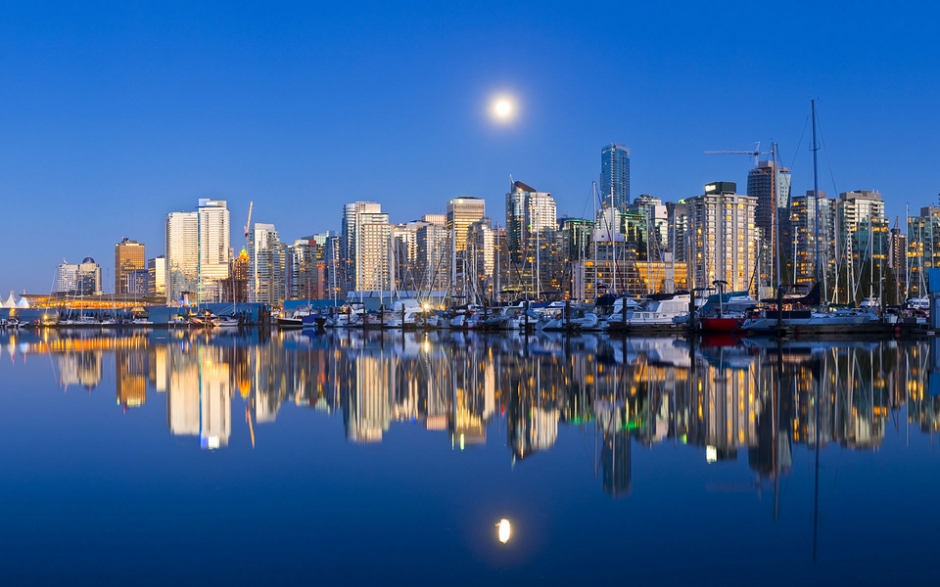 城市窗外夜景图片 城市建筑风景壁纸唯美夜景图片