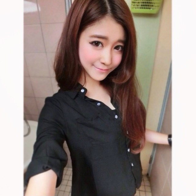 台湾美女Min Min比基尼自拍照性感迷人