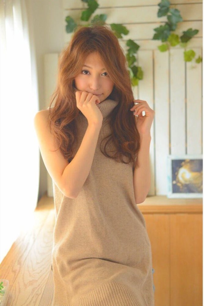 日本赛车女郎市原彩花制服写真
