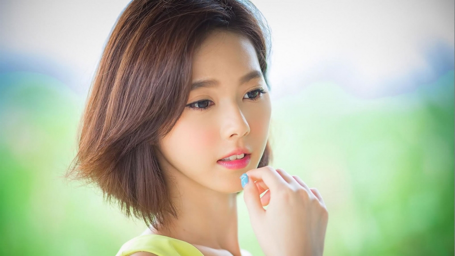 短发美女 壁纸 气质 短发气质文艺女青年美女壁纸