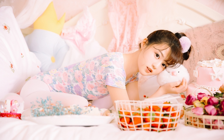 日系少女俏皮写真集电脑桌面壁纸