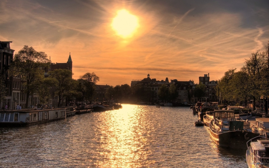 阿姆斯特丹的日落风景壁纸