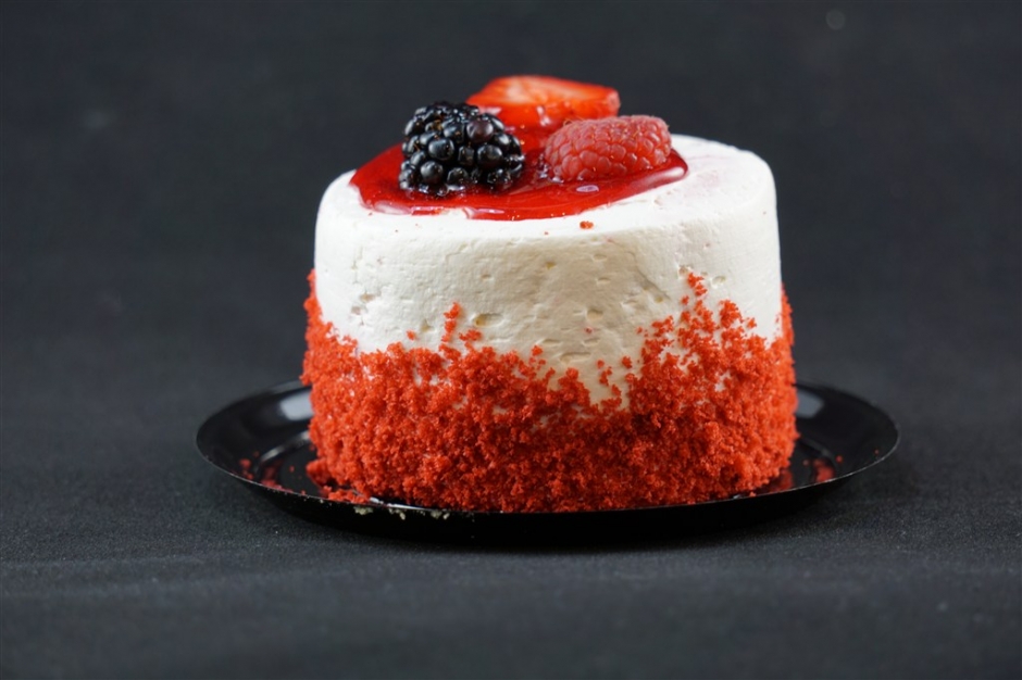 红色蛋糕图片 红色爱心蛋糕