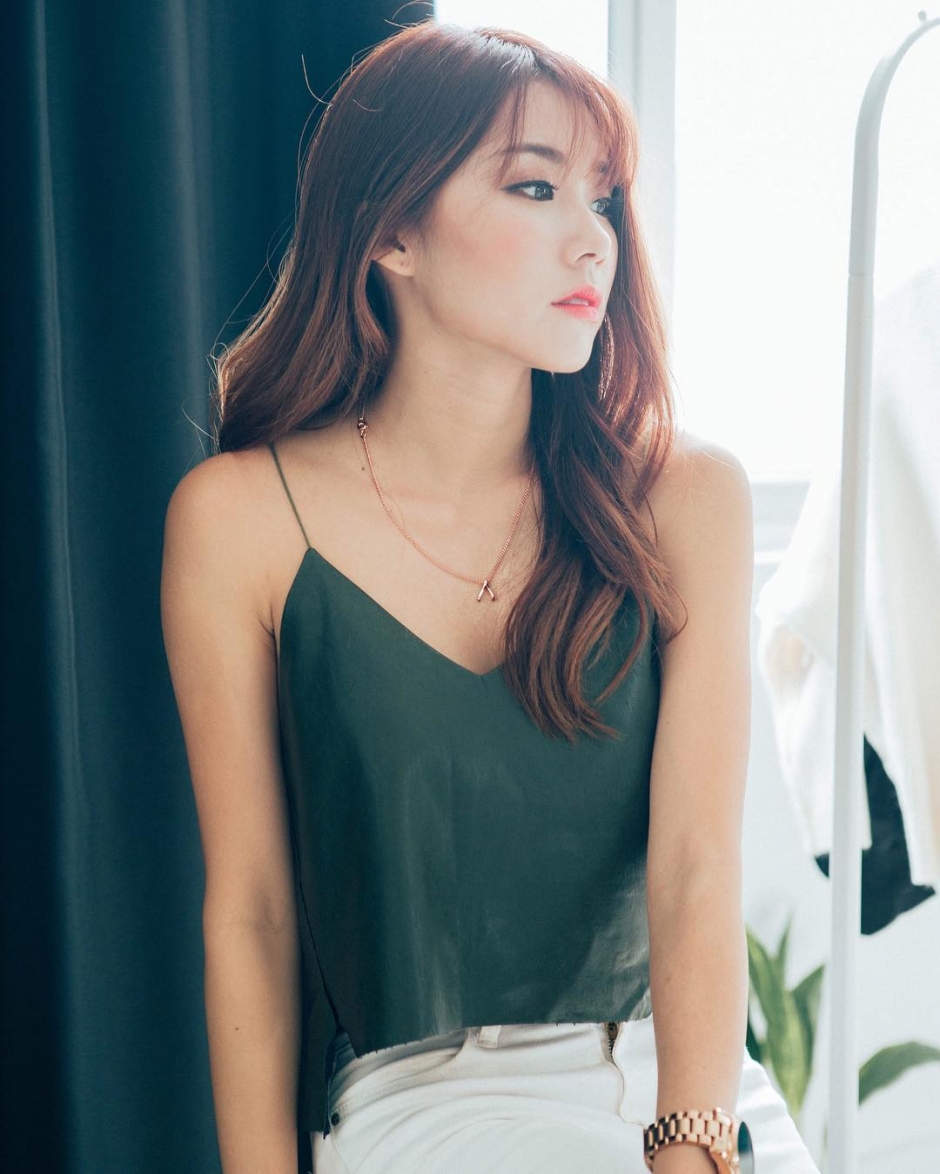 时尚美女Mongchin Yeoh比基尼私房照
