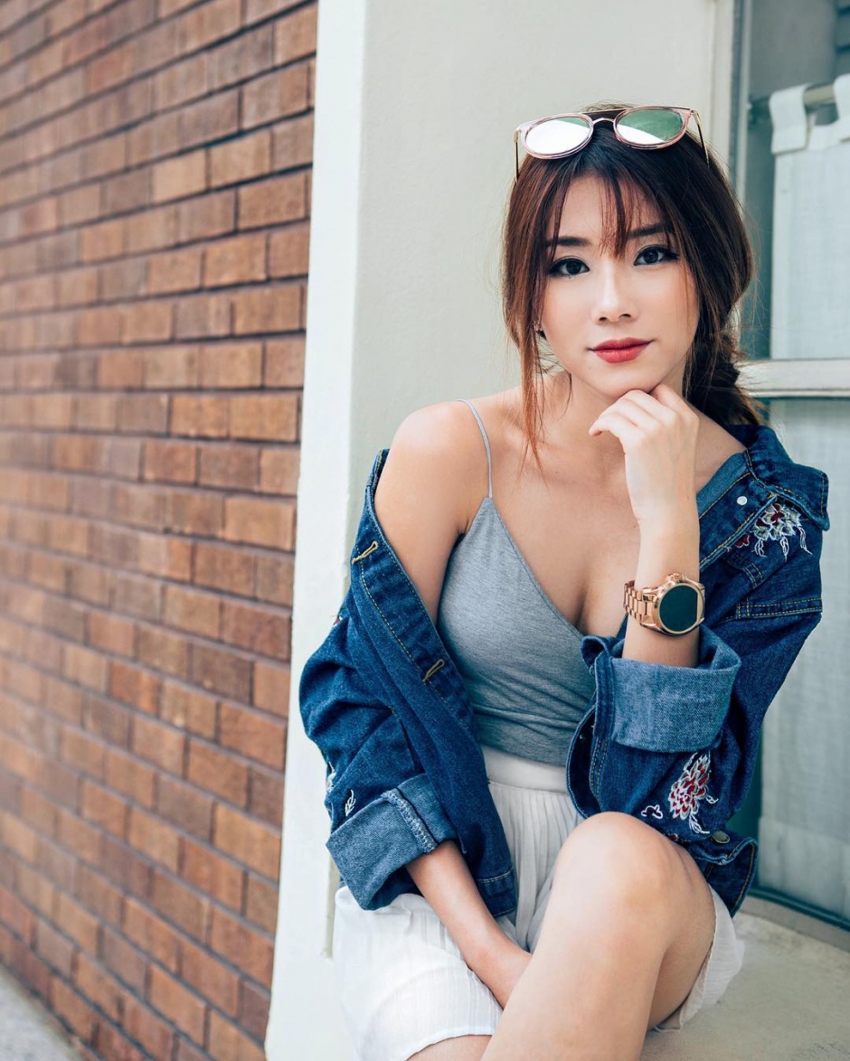 时尚美女Mongchin Yeoh比基尼私房照