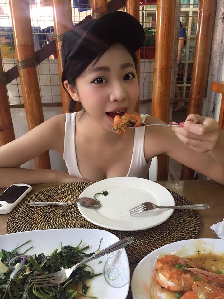 台湾美女林舒舒比基尼私房照
