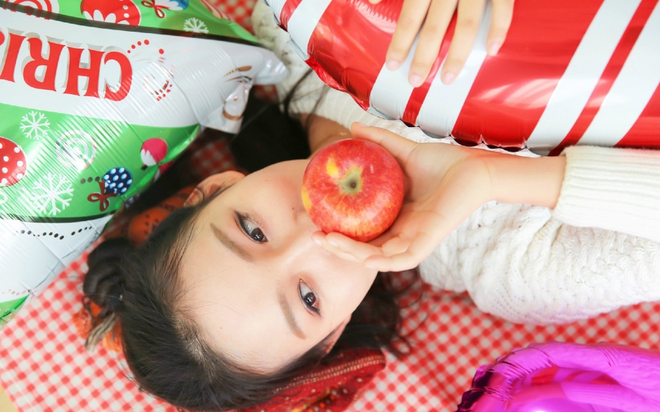 养眼美女冬日唯美写真电脑高清桌面壁纸