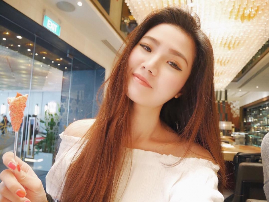美女空姐Chia Yin自拍私房照甜美迷人