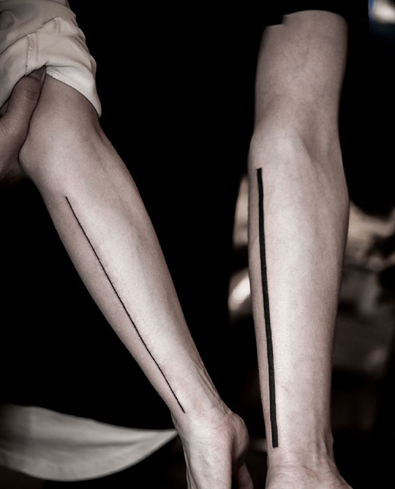 情侣手臂简单线条纹身图案