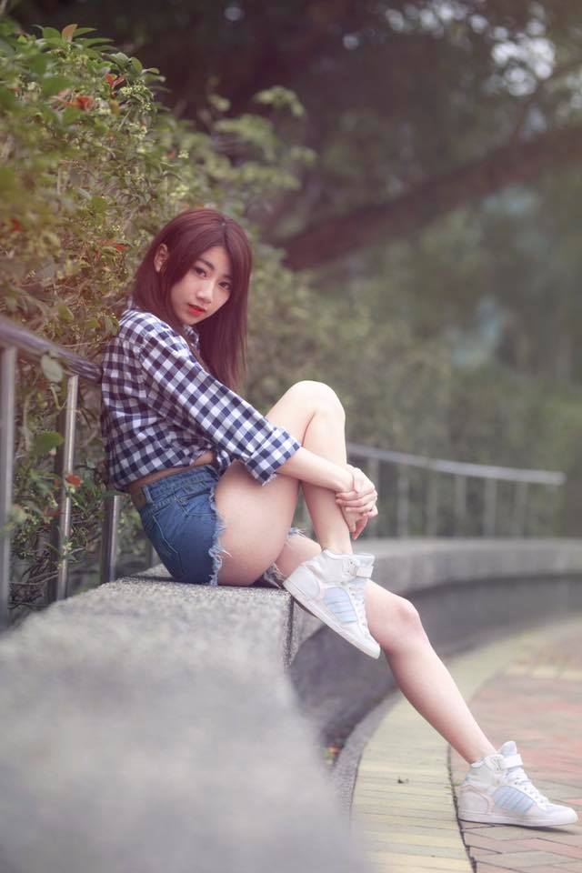 台湾美女张嘉庭清纯迷人写真