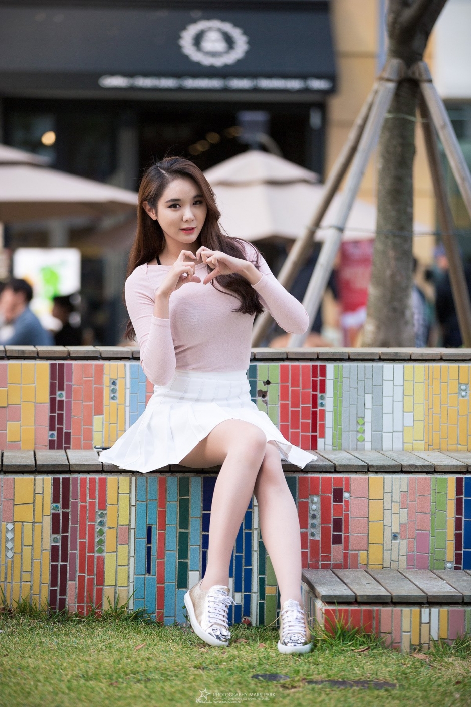 韩国美女闵侑琳短裙唯美写真气质迷人