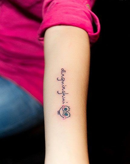 海绵宝宝满背纹身图案 个性爱心海绵宝宝纹身图案