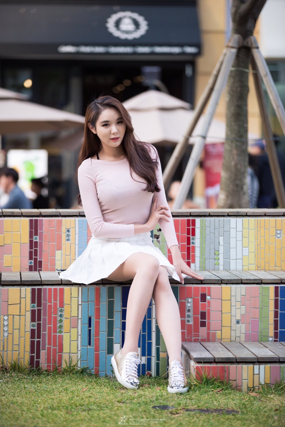 韩国美女闵侑琳短裙唯美写真气质迷人