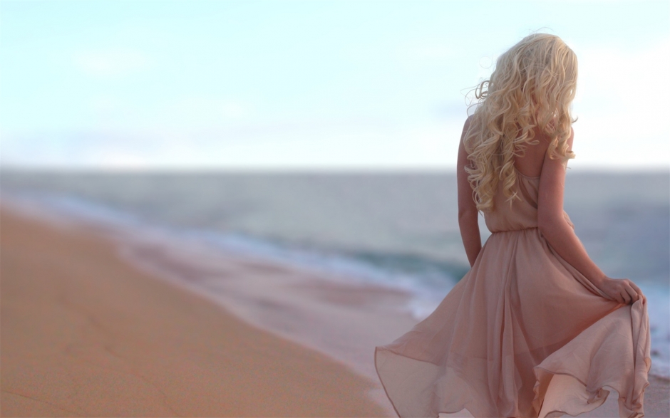 非主流欧美美女唯美意境伤感背影高清桌面壁纸