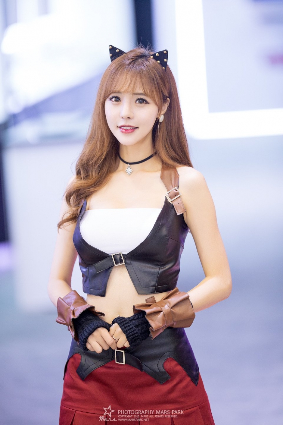 韩国美女徐珍儿制服短裙写真